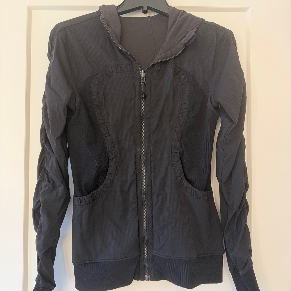 Lululemon jacket (black)